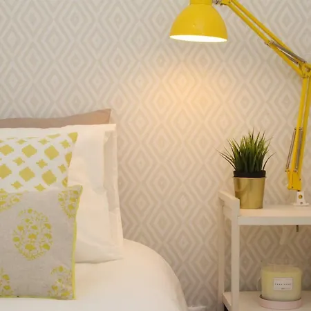 Bairro Alto Comfy And Central *
